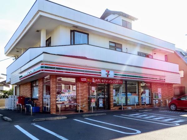 松戸市六高台2丁目 2号棟 新築戸建(セブンイレブン松戸六実1丁目店)