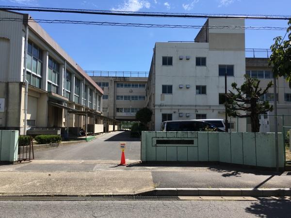 松戸市新松戸南2丁目 1号棟 新築戸建て(松戸市立新松戸南中学校)