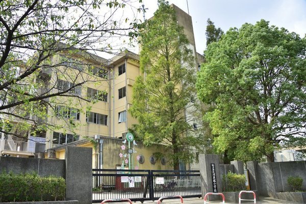 松戸市河原塚 4号棟 新築戸建て(松戸市立河原塚小学校)