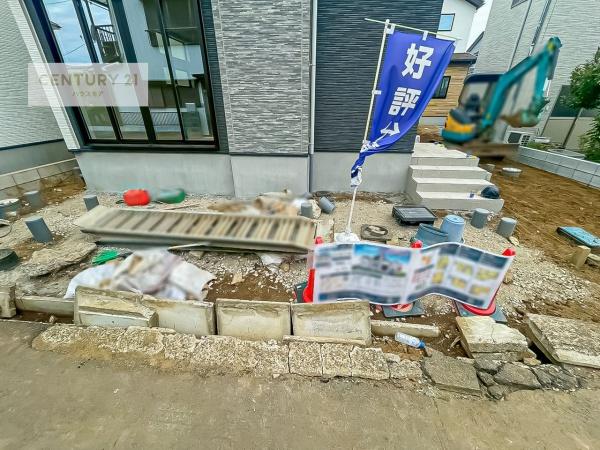 流山市向小金3丁目　2号棟　新築戸建