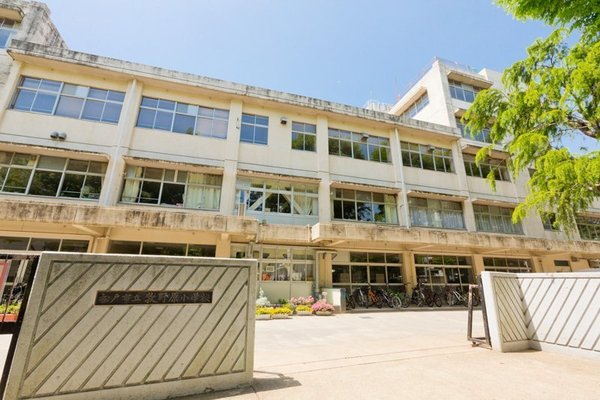 松戸市牧の原1丁目の新築一戸建(松戸市立牧野原小学校)