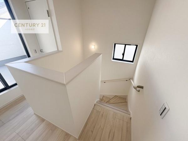 松戸市新松戸1丁目　新築戸建