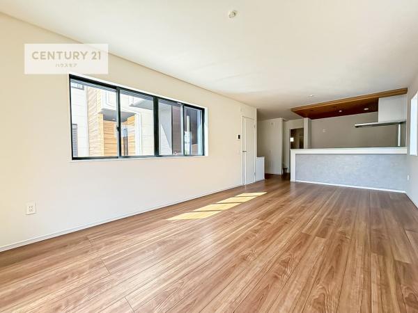 流山市松ケ丘4丁目　2号棟　新築戸建