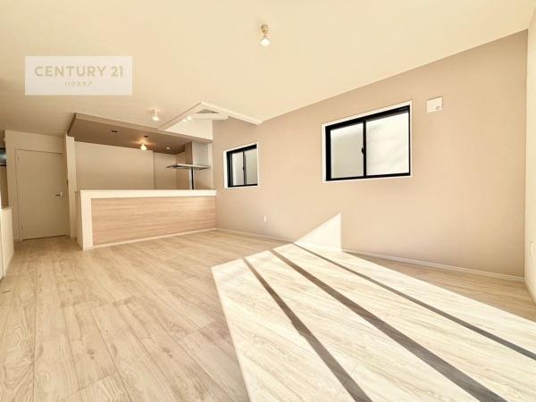 柏市旭町８丁目　3号棟　新築戸建