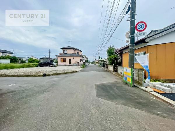 牛久市小坂町　新築戸建て