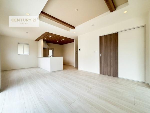 土浦市小松１丁目　新築戸建て