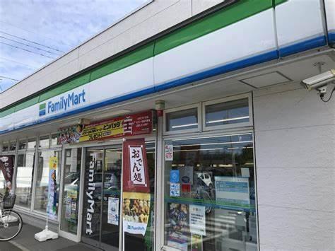 レーベン研究学園NEXIO(ファミリーマートつくば松代一丁目店)