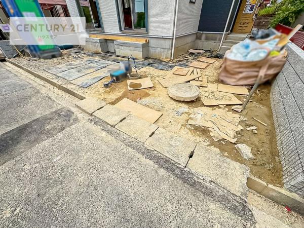 牛久市南6丁目　新築戸建て