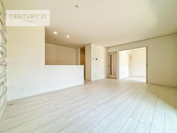 松戸市松飛台　B号棟　新築戸建