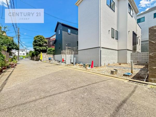 松戸市八ケ崎3丁目　2号棟　新築戸建