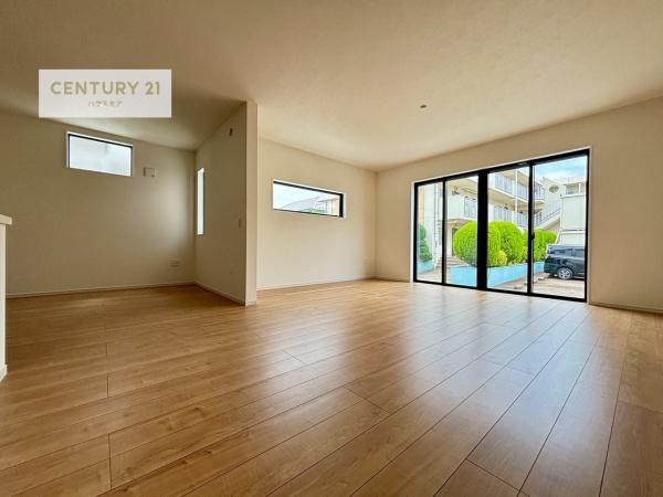 松戸市六高台2丁目　1号棟　新築戸建