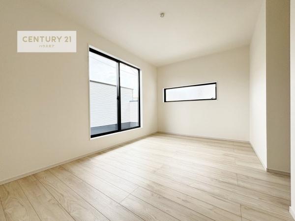 松戸市六高台2丁目　2号棟　新築戸建
