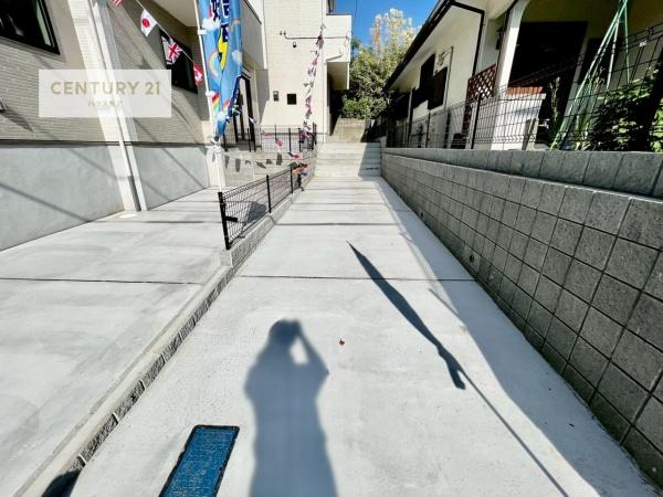 松戸市小金原4丁目　2号棟　新築戸建
