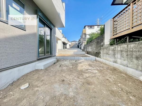 松戸市小金原5丁目　B号棟　新築戸建