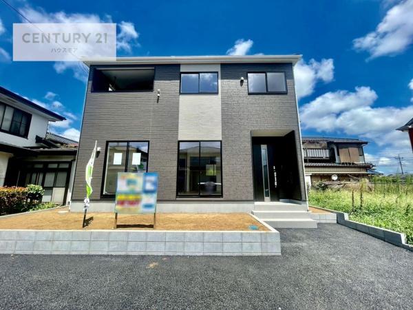 牛久市岡見町　新築戸建て