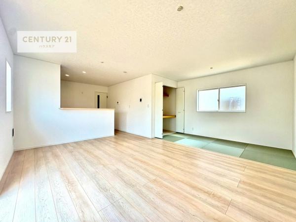 龍ケ崎市南中島町　2号棟　新築戸建