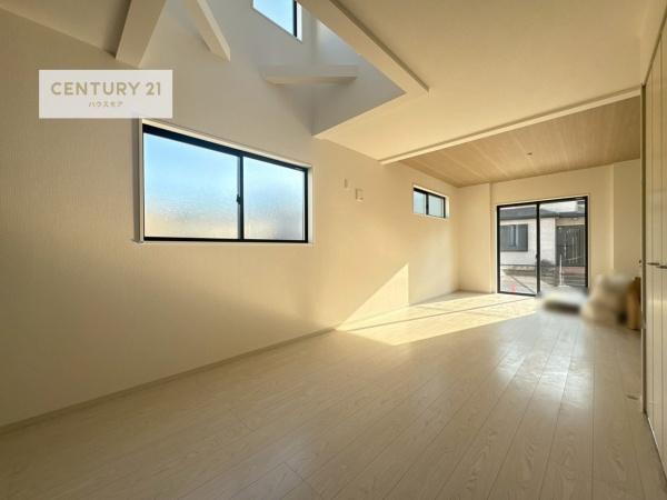 松戸市八ケ崎緑町　4号棟　新築戸建