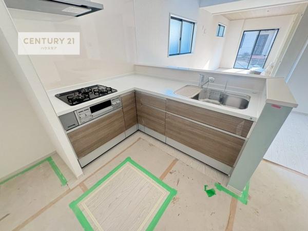 松戸市八ケ崎緑町　4号棟　新築戸建
