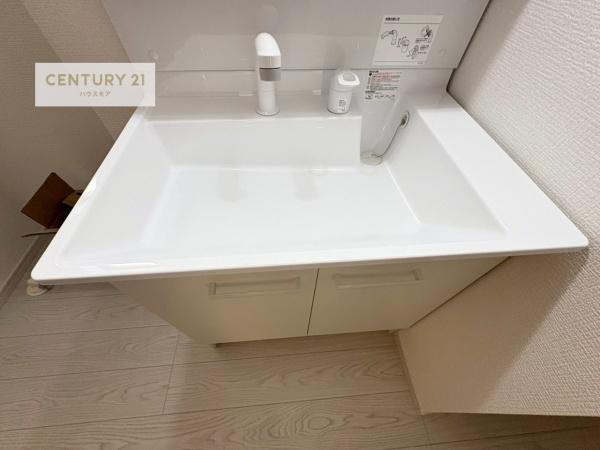 松戸市八ケ崎緑町　5号棟　新築戸建