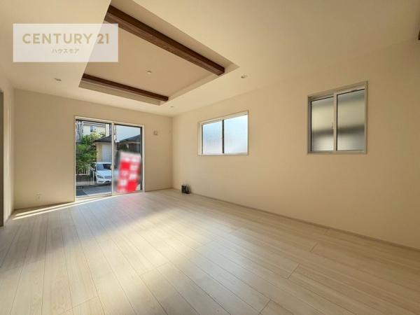 牛久市南6丁目　新築戸建て