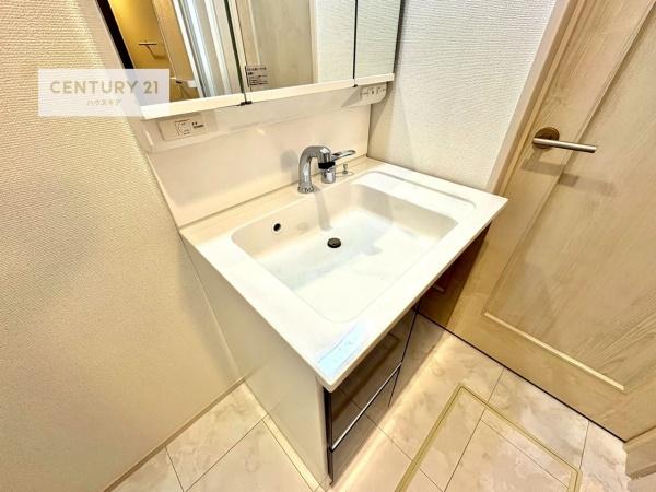 松戸市新松戸南3丁目　新築戸建