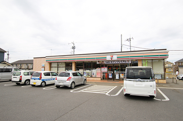 稲敷郡阿見町よしわら6丁目　2号棟　新築戸建て(セブンイレブン阿見東インター入口店)