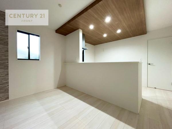 柏市つくしが丘3丁目　2号棟　新築戸建