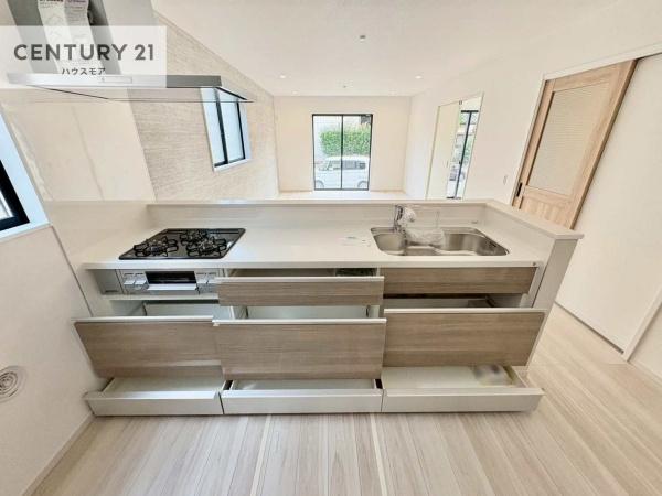 牛久市神谷5丁目　新築戸建