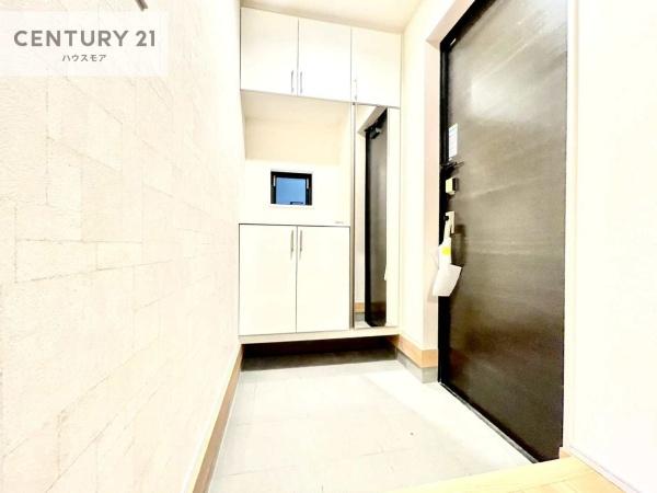 松戸市古ケ崎4丁目 G号棟 新築戸建(玄関)