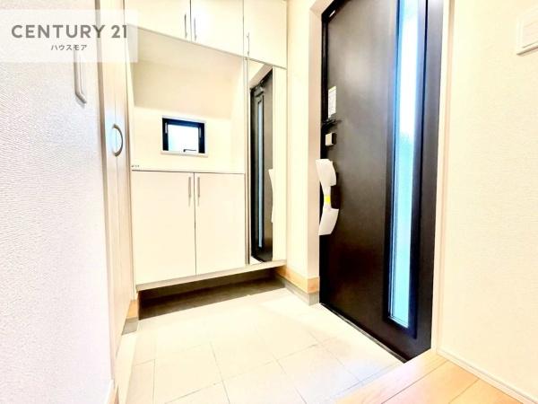 松戸市古ケ崎4丁目 H号棟 新築戸建(玄関)