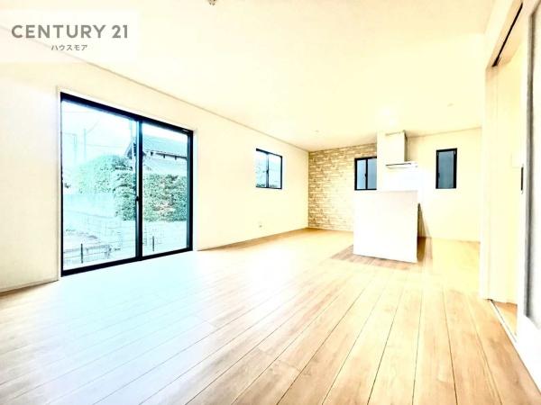 松戸市古ケ崎4丁目 H号棟 新築戸建(リビング)