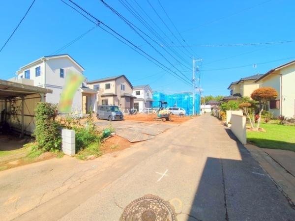土浦市烏山4丁目 D号棟 新築戸建(前面道路含む現地写真)
