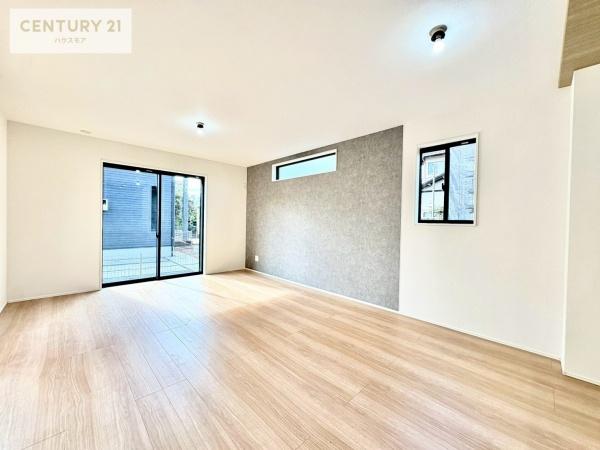 取手市中原町 3号棟 新築戸建て(リビング)