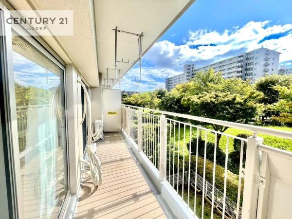 新松戸西パークハウスD棟(バルコニー)