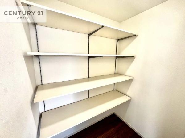 牛久市牛久町 1号棟 新築戸建(収納)