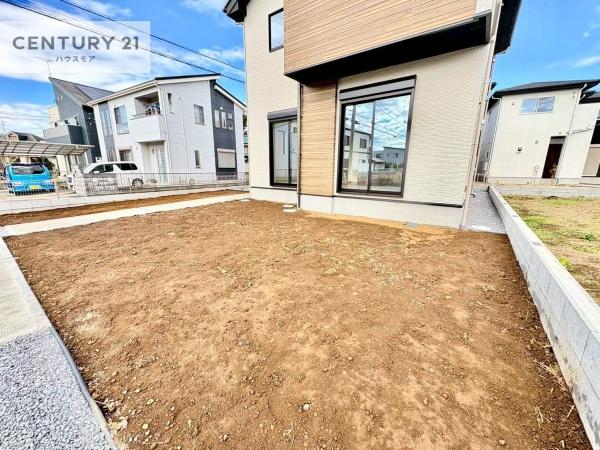 牛久市牛久町 5号棟 新築戸建(庭)