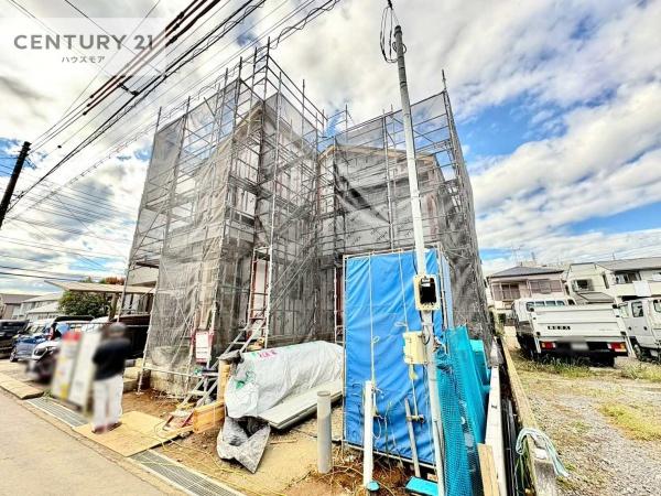牛久市南3丁目 新築戸建て(駐車場)