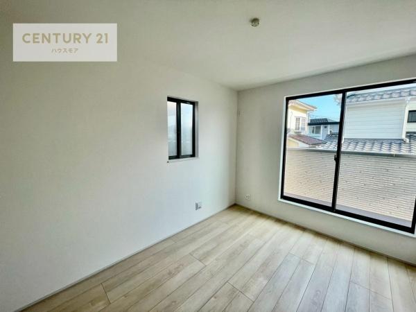 土浦市中高津2丁目　B号棟　新築戸建