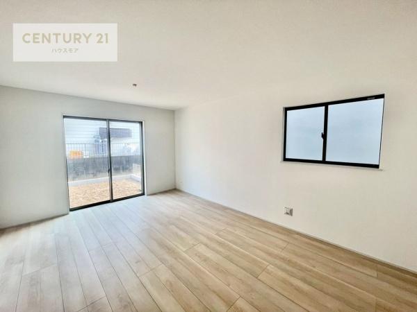 土浦市中高津2丁目　B号棟　新築戸建