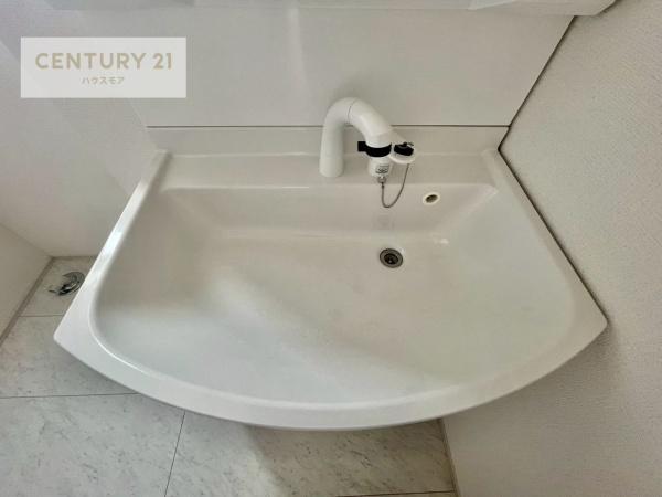 土浦市中高津2丁目　B号棟　新築戸建