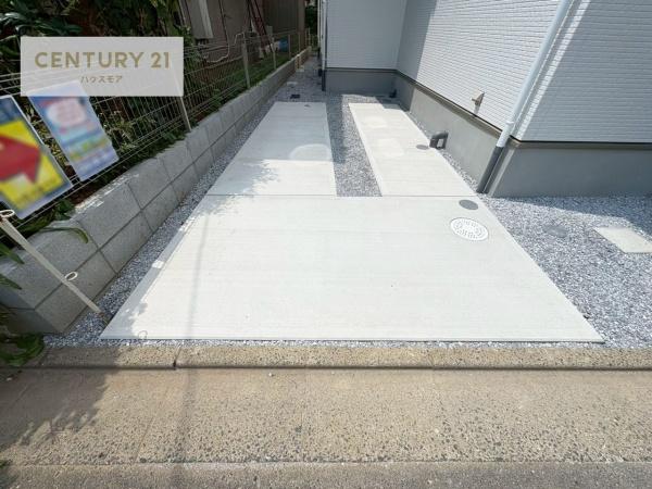 柏市西原1丁目 2号棟 新築戸建(駐車場)