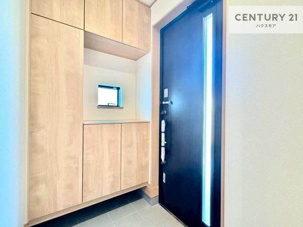 柏市高田 B号棟 新築戸建(玄関)