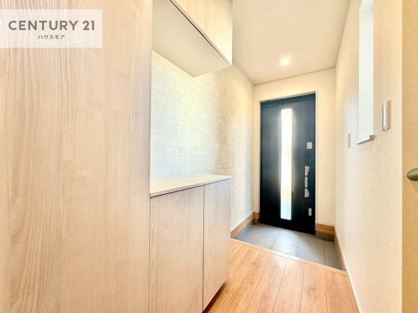 柏市高田 C号棟 新築戸建(玄関)