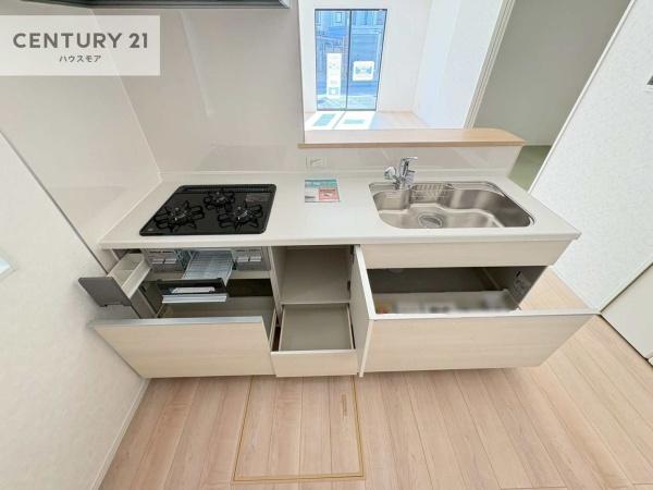 柏市新逆井1丁目　3号棟　新築戸建て