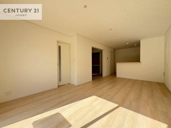 柏市新逆井1丁目　3号棟　新築戸建て