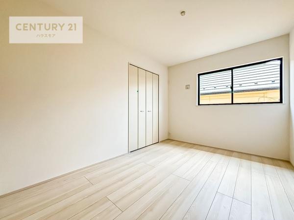 松戸市八ケ崎3丁目　2号棟　新築戸建