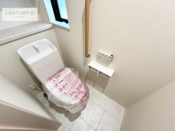 松戸市栄町8丁目 B号棟 新築戸建(トイレ)