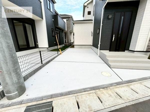 松戸市栄町8丁目 B号棟 新築戸建(駐車場)