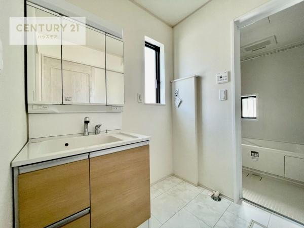 松戸市栄町8丁目 J号棟 新築戸建(洗面台・洗面所)