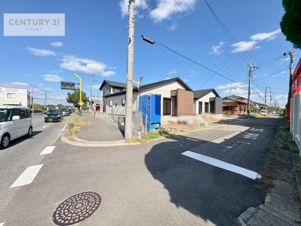 龍ケ崎市野原町 3号棟 新築戸建(前面道路含む現地写真)